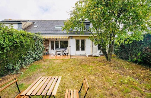 Roseraie - Orgemont Villa | Casa Eden - 7-Bedroom House - Enclosed Garden