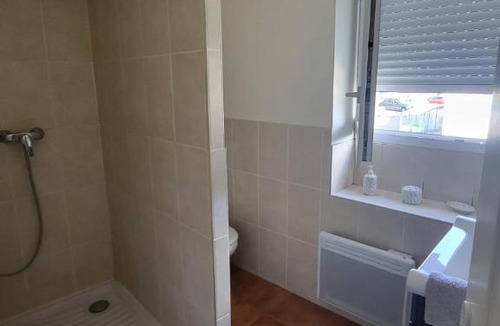Avoine House | Centre Bourg d'Avoine Cottage