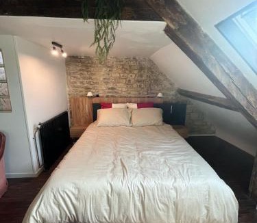 Centre Ancien Apartment | Centre Caen duplex ventilé, wifi, 5 pers avec Vayny