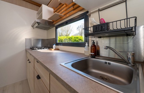 Plouhinec Ski Chalet | Chalet "30m² Le phare d'Eckmühl" in Plouhinec, 500m from the beach, sleeps 5