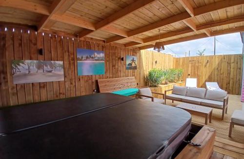 Clermont-Creans Ski Chalet | Chalet Caraibes Spa Privatif Les Belles Ouvrières