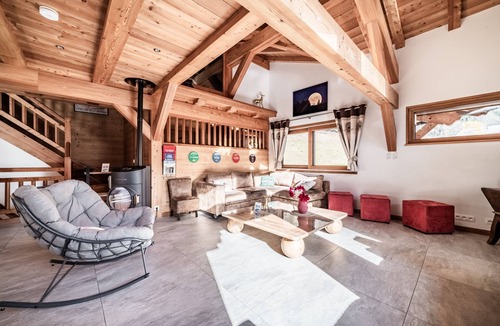 Chatel Ski Chalet | Chalet 'Heidi - Chatel' with Mountain View, Private Terrace and Wi-Fi