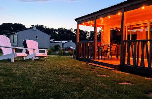 Pont-l'Abbe Ski Chalet | Chalet tout confort avec piscine chauffée, à 5 min des plages du Finistère Sud