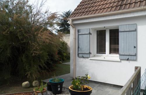 Pin - Vert Galant Bed & Breakfast | Chambre 24 heures du Mans