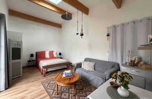 Bourcefranc-le-Chapus Bed & Breakfast | Chambre De Lucie