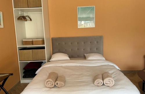 Domagne House | Chambre double avec salle de bain privative