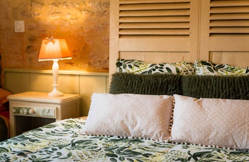 Ryes Bed & Breakfast | “Chambre Romance” Guest Room with Private Terrace, Wi-Fi, and Air Conditioning