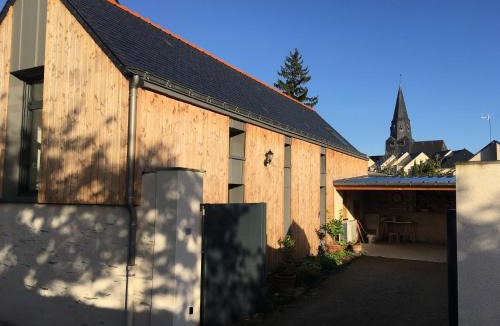 Les Ponts-de-Ce Bed & Breakfast | Chambre sur le Chemin de la Loire a vélo