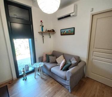 Les Ponts-de-Ce Bed & Breakfast | Chambre sur le Chemin de la Loire a vélo