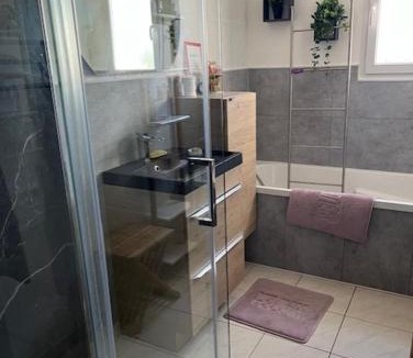 Teloche House | Chambres a proximite du circuit 24 h