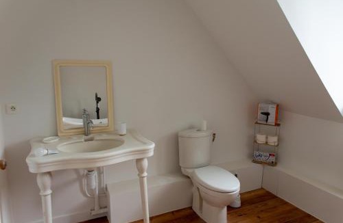 Saint-Etienne-du-Bois Bed & Breakfast | Chambres d'hôtes Château de Saint Etienne du Bois