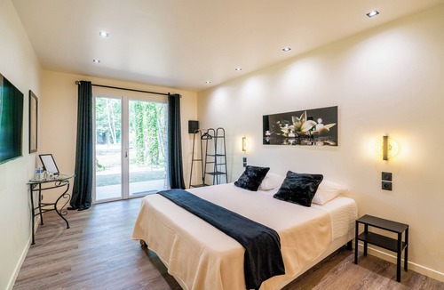 Saint-Prix House | Chanelya