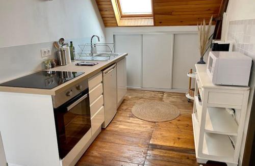 Dol-de-Bretagne Apartment | Charmant appartement entre Saint-Malo et le Mont-Saint-Michel
