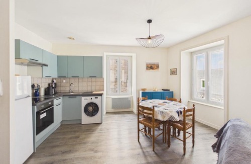 Pont-l'Abbe Apartment | Charmant duplex pour 2 en plein centre ville