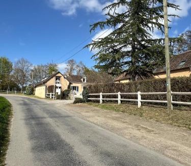 Teille Apartment | Charmant petit studio en bord de Sarthe au calme