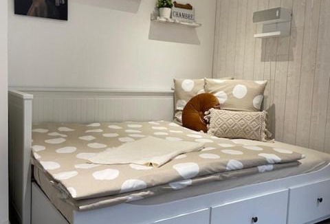 Le Breuil-en-Bessin Apartment | Charmant Studio