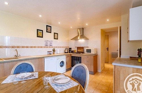 Saint-Philbert-du-Peuple Cottage | Charming and bright country cottage - 4 guests