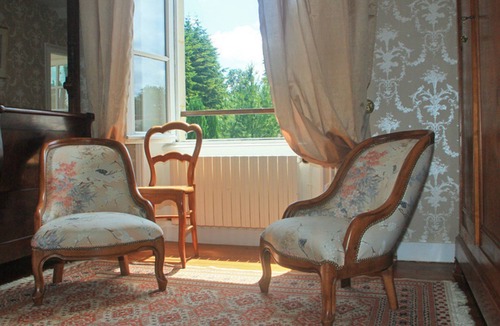 Ri Cottage | Charming 18th-century house with enclosed garden and pets allowed
