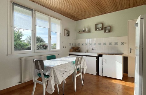 Barbatre House | Charming 2-Bedroom House Close to Beach with Large Garden & Garage