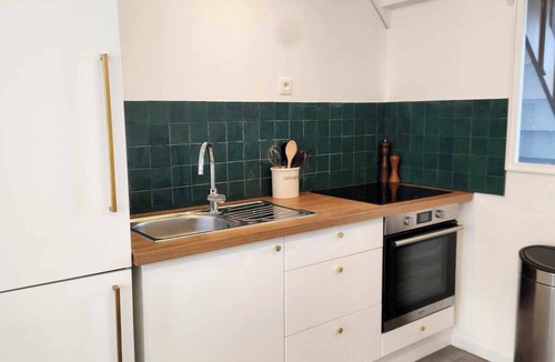 Le Neubourg Apartment | Charming 49 m² triplex in the heart of downtown Neubourg with a terrace