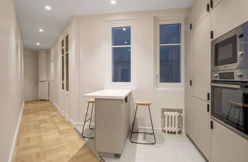 Porte-Dauphine Apartment | Charming - Air-conditioned and Terrace