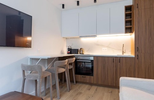 Quartier des Grandes-Carrieres Apartment | Charming Apartment 4 stars near Montmartre & Metro