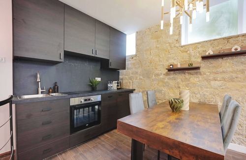 Croulebarbe Apartment | Charming Apartment - AC- 2bd/8p - Port Royal