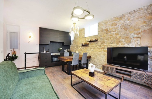 Croulebarbe Apartment | Charming Apartment - AC- 2bd/8p - Port Royal