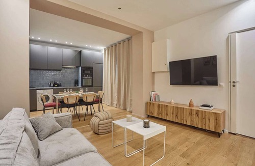 Saint-Vincent-de-Paul Apartment | Charming apartment - Center of Paris