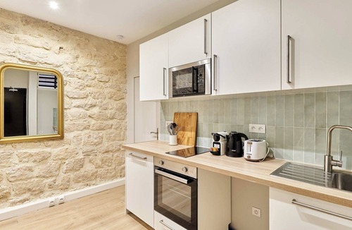 Bonne-Nouvelle Apartment | Charming Apartment Center of Paris by Studio Prestige