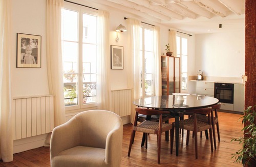 Belleville Apartment | Charming apartment, Jourdain Village