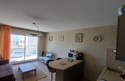 La Turballe Apartment | Charming bright apartment with balcony and sea view