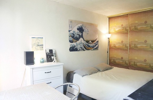 Quartier de la Chapelle Apartment | Charming Bright Apartment Near Montmartre