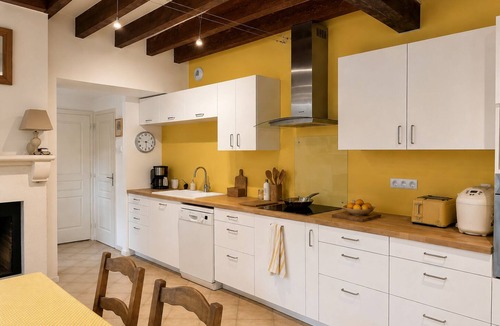 Yermenonville House | Charming country house in a flower garden between Paris and Chartres