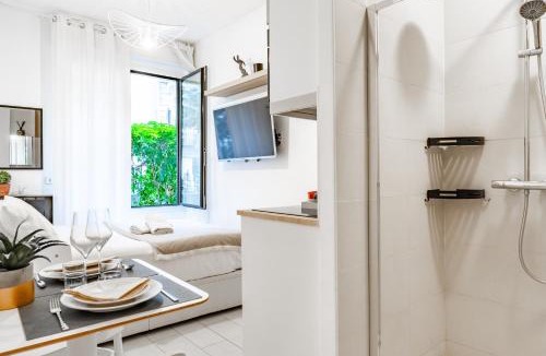 Porte-Dauphine Apartment | Charming & Cozy Apartment Near the Eiffel Tower