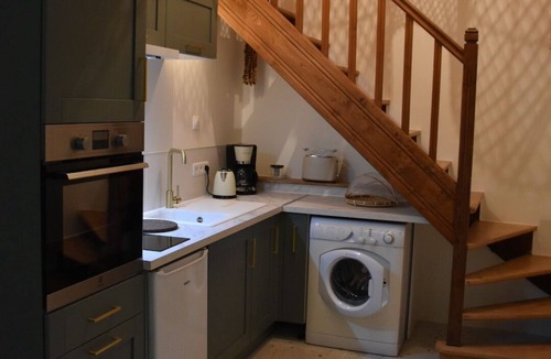 Barfleur House | Charming fisherman's cottage a stone's throw from the port