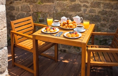 Barfleur House | Charming fisherman's cottage a stone's throw from the port