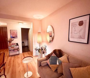 Faubourg-du-Roule Apartment | Charming flat beside Champs-Élysées
