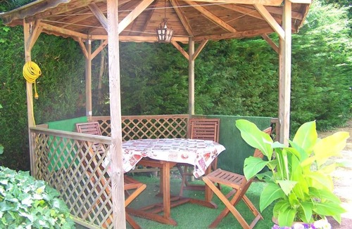 La Chapelle-aux-Choux Cottage | "Charming Renovated Farmhouse with Bikes in Peaceful Hamlet"