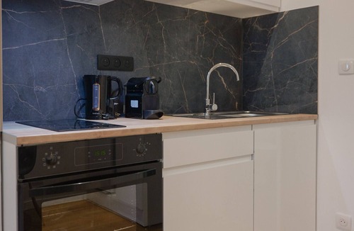Downtown Angers Apartment | Charming fully equipped studio for 2 – Angers city center