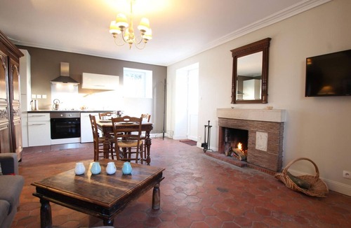Sainte-Marie-du-Mont Cottage | Charming house with fireplace and pets allowed near Utah Beach