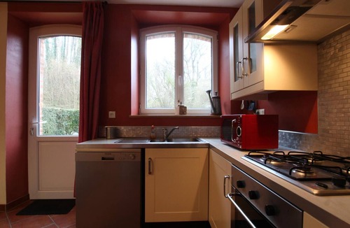 La Chapelle sur Vire Cottage | Charming historic cottage with enclosed garden in Moon-sur-Elle