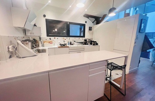 Saint-Fargeau Apartment | Charming House for 6 pp | 15 Mins to Paris Centre