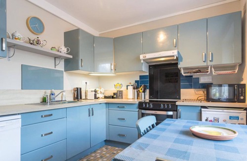 Portbail Cottage | Charming house in Portbail with internet, pets allowed