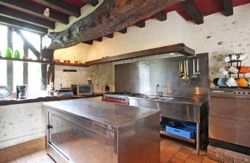 Longny les Villages Cottage | Charming hunting lodge with pets, fireplace, and garden in Perche