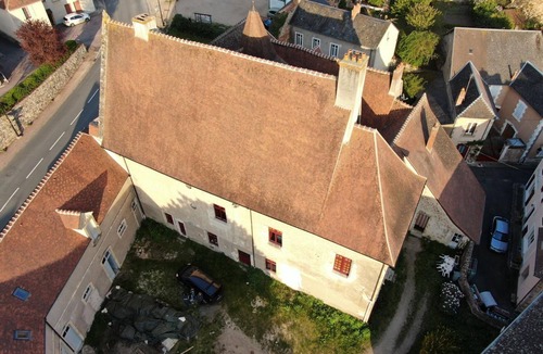 Herisson Apartment | Charming medieval house in the heart of Hérisson