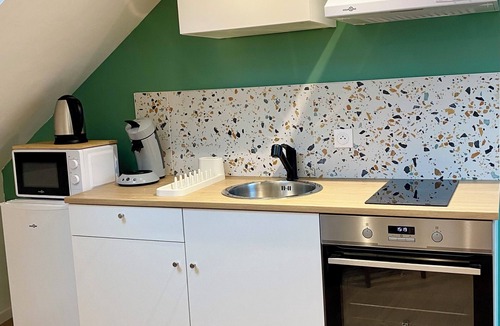 Montbazon Apartment | Charming new studio under the roof - center Montbazon