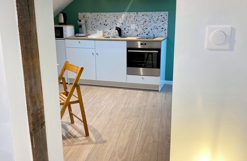 Montbazon Apartment | Charming new studio under the roof - center Montbazon