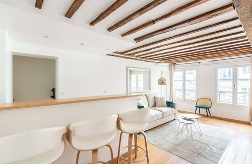 6th Arrondissement Apartment | Charming Parisian apartment 1BR A/C