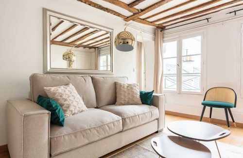 6th Arrondissement Apartment | Charming Parisian apartment 1BR A/C